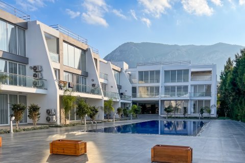 Lägenhet i Girne, Nr. 238091 - 1