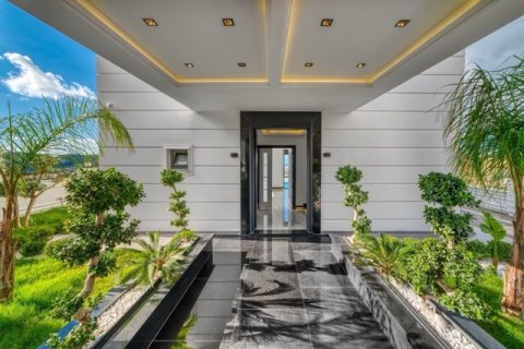 Продажа виллы  в Анталье, Турция 4+1, 375м2, №222607 – фото 13