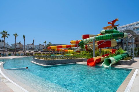 آپارتمان در  Alanya ، ترکیه 2 خوابه ، 129 متر مربع.  شماره 217481 - 21