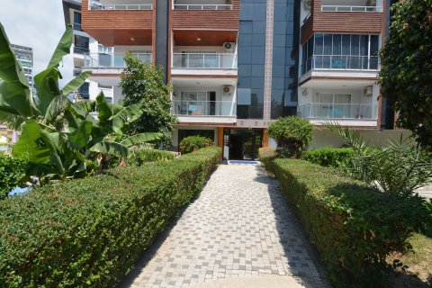 2+1 Lejlighed  i Mahmutlar, Antalya, Tyrkiet Nr. 227352