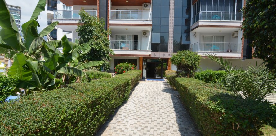 2+1 Lejlighed  i Mahmutlar, Antalya, Tyrkiet Nr. 227352