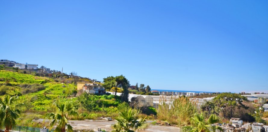 2+1 Apartment  in Alanya, Antalya, Turkey No. 221796