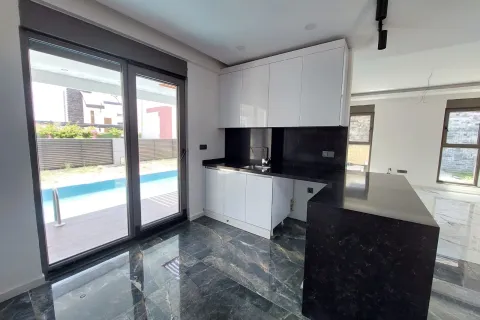 Продажа квартиры  в Дёшемеалты, Анталье, Турция 4+1, 205м2, №223884 – фото 8