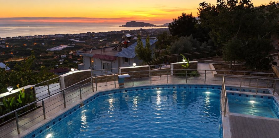 11+2 Villa  in Kestel, Antalya, Türkei Nr. 238002