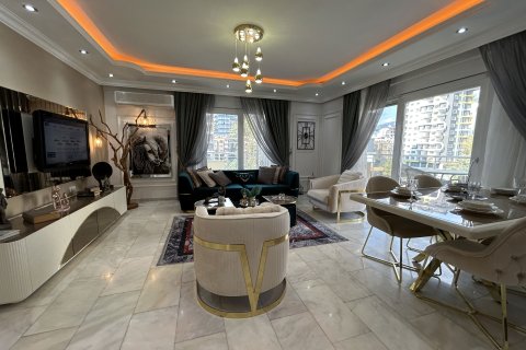 2+1 Lejlighed  i Mahmutlar, Antalya, Tyrkiet Nr. 219093