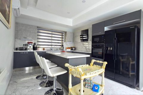 4+1 Villa  i Catalkoy, Girne,  Nr. 214519 - 22