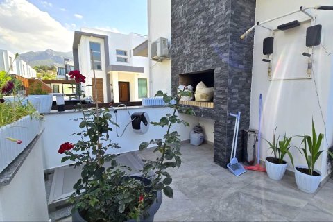 4+1 Villa  i Catalkoy, Girne,  Nr. 214519 - 28