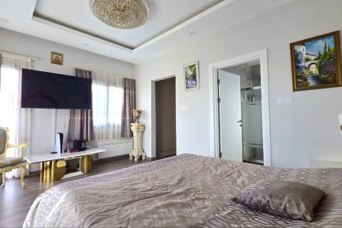 4+1 Villa  i Catalkoy, Girne,  Nr. 214519 - 12