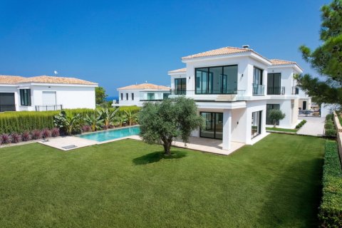 Villa for sale  in Girne, Northern Cyprus, 4 bedrooms, 380m2, No. 211811 – photo 2