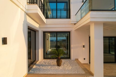 Villa for sale  in Girne, Northern Cyprus, 4 bedrooms, 380m2, No. 211811 – photo 8