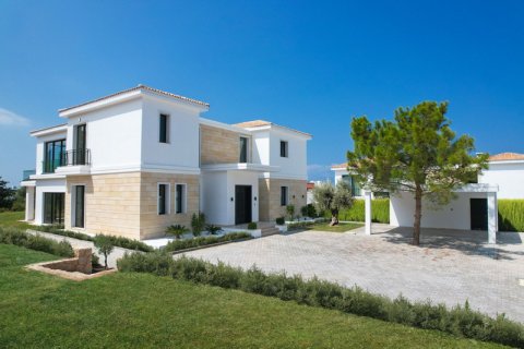 Villa for sale  in Girne, Northern Cyprus, 4 bedrooms, 380m2, No. 211811 – photo 3