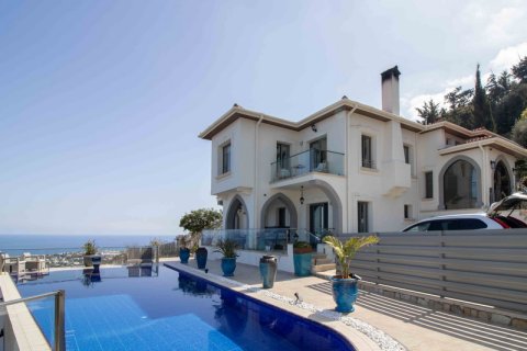 Продажа виллы  в Гирне, Северный Кипр 4+1, 280м2, №211809 – фото 1