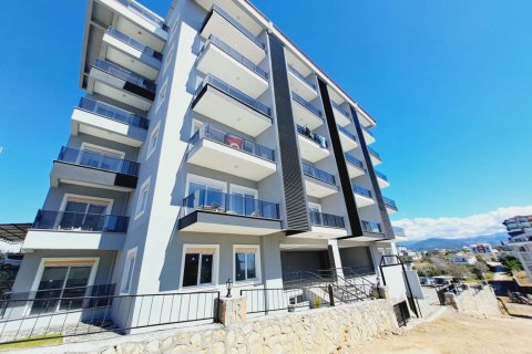 1+1 Apartment  in Avsallar, Antalya, Turkey No. 231282