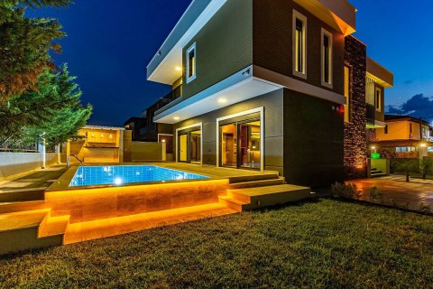 5+1 Villa  i Dosemealti, Antalya, Turkiet Nr. 221233