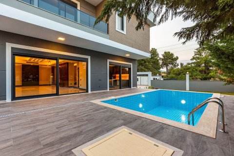 5+1 Villa  i Dosemealti, Antalya, Tyrkia Nr. 221233 - 18
