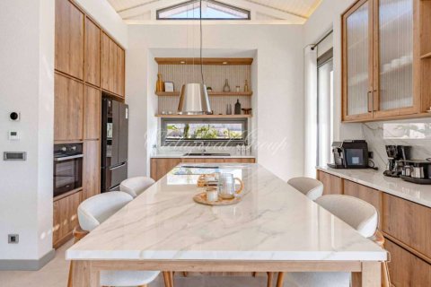 4+1 Villa  in Bodrum, Mugla, Türkei Nr. 223407 - 8