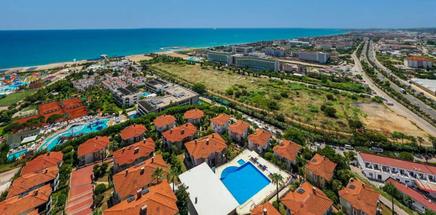 ویلا در  Konakli ، ترکیه 3 خوابه ، 300 متر مربع.  شماره 223411