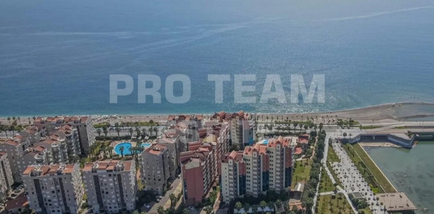 Lägenhet  i Konyaalti, Antalya, Turkiet Nr. 211744