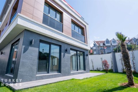 ویلا در Istanbul ، ترکیه 5 خوابه ، 635 متر مربع. شماره 233613 - 1