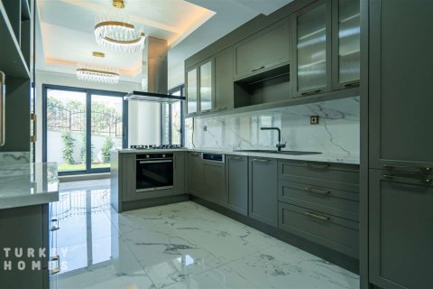 ویلا در Istanbul ، ترکیه 5 خوابه ، 635 متر مربع. شماره 233613 - 10