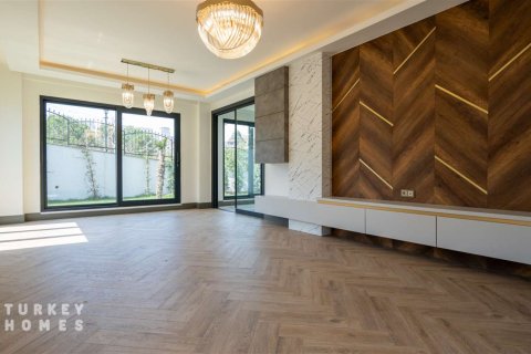 ویلا در Istanbul ، ترکیه 5 خوابه ، 635 متر مربع. شماره 233613 - 7