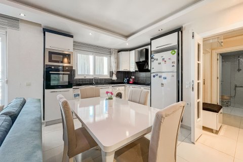 آپارتمان در  Mahmutlar ، ترکیه 1 خوابه ، 60 متر مربع.  شماره 219348 - 4