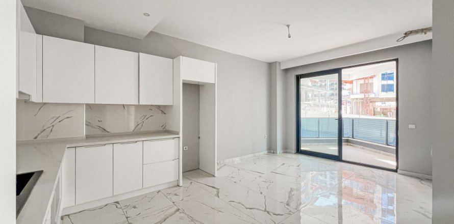 Квартира  1+1 в Махмутларе, Анталья, Турция №219350