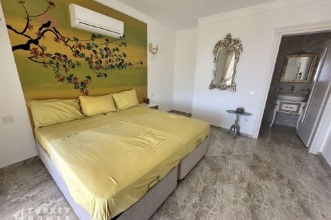Villa 7+1 Dalyan, Muğla, Türkiye №233021 - 22