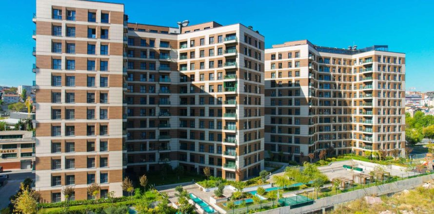 1+1 Apartment in Istanbul, Turkey No. 233315