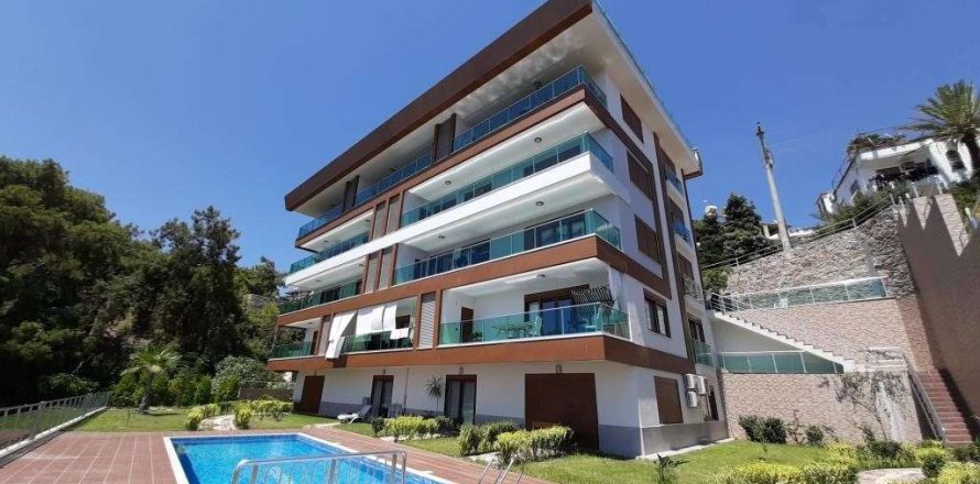 4+1 Apartment  in Alanya, Antalya, Turkey No. 233312