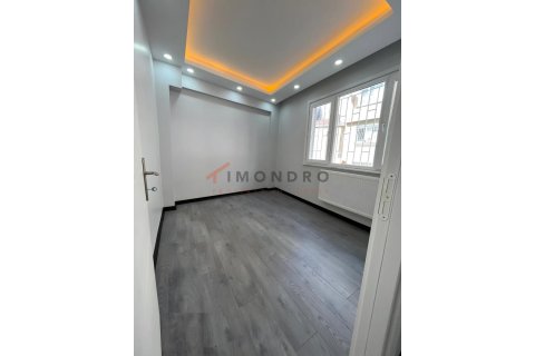 1+1 Wohnung  in Fatih, Istanbul, Türkei Nr. 228314 - 10