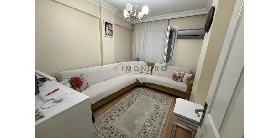 آپارتمان در Beyoglu، Istanbul ، ترکیه 2 خوابه ، 90 متر مربع. شماره 228315