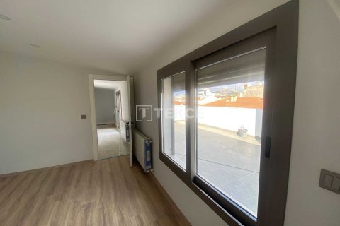 3+1 Lejlighed  i Izmir, Tyrkiet Nr. 212545 - 8