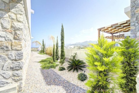 Villa  4+1  Bahçeli, Girne,  №213923 - 30