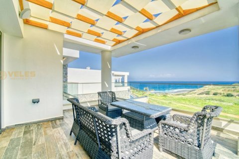 Villa  4+1  Bahçeli, Girne,  №213923 - 25