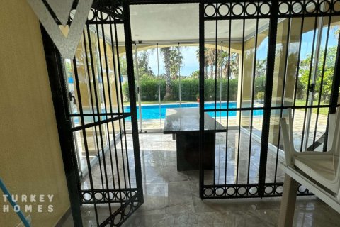 ویلا در  Belek ، ترکیه 4 خوابه ، 200 متر مربع.  شماره 233320 - 11