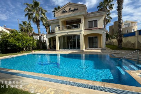 ویلا در  Belek ، ترکیه 4 خوابه ، 200 متر مربع.  شماره 233320 - 3