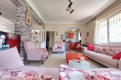 Продажа квартиры  в Анталье, Турция 3+1, 130м2, №211338 – фото 2