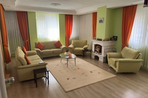 Продажа квартиры  в Анталье, Турция 3 комн., 165м2, №211217 – фото 3