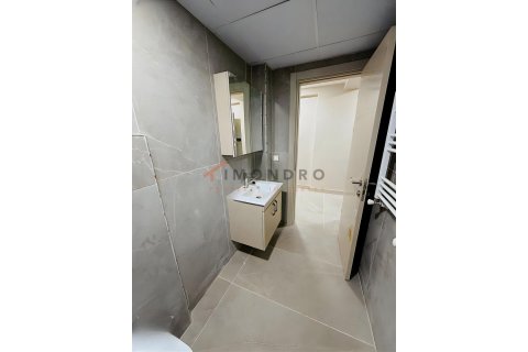 2+1 Wohnung  in Küçükçekmece, Istanbul, Türkei Nr. 216043 - 16