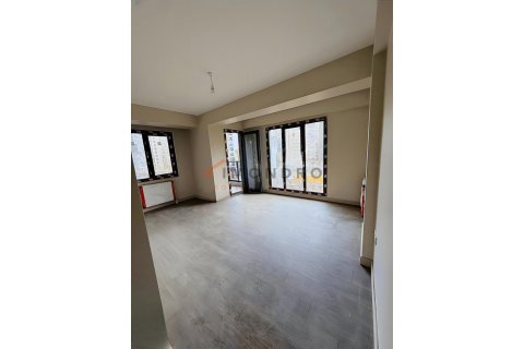 2+1 Wohnung  in Küçükçekmece, Istanbul, Türkei Nr. 216043 - 3