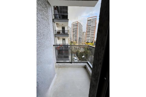 2+1 Wohnung  in Küçükçekmece, Istanbul, Türkei Nr. 216043 - 6