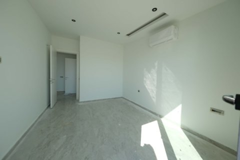 آپارتمان در  Antalya ، ترکیه 2 خوابه ، 111 متر مربع.  شماره 222612 - 23