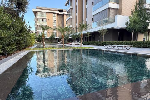 Apartment for sale in Antalya, Turkey, 5 bedrooms, 300m2, No. 211974 – photo 1