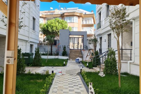 Продажа квартиры  в Бююкчекмедже, Стамбуле, Турция 4+2, 180м2, №211977 – фото 25