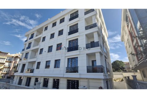 Продажа квартиры  в Бююкчекмедже, Стамбуле, Турция 4+2, 180м2, №211977 – фото 3