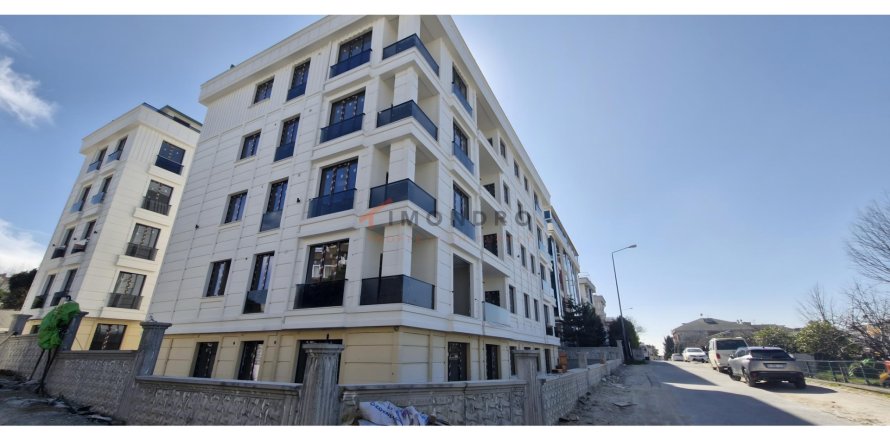 Квартира  4+2 в Бююкчекмедже, Стамбул, Турция №211977