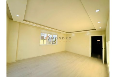 Продажа квартиры  в Дёшемеалты, Анталье, Турция 2+1, 95м2, №215508 – фото 3