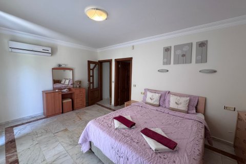 ویلا در  Kestel ، ترکیه 3 خوابه ، 350 متر مربع.  شماره 217431 - 7