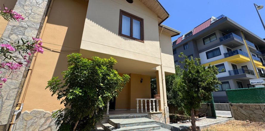 ویلا در  Kestel ، ترکیه 3 خوابه ، 350 متر مربع.  شماره 217431